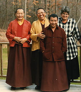Khenpo Karthar Rinpoche, Trangu Rinpoche, Bardor Tulku Rinpoche and Liza in Woodstock, 1985